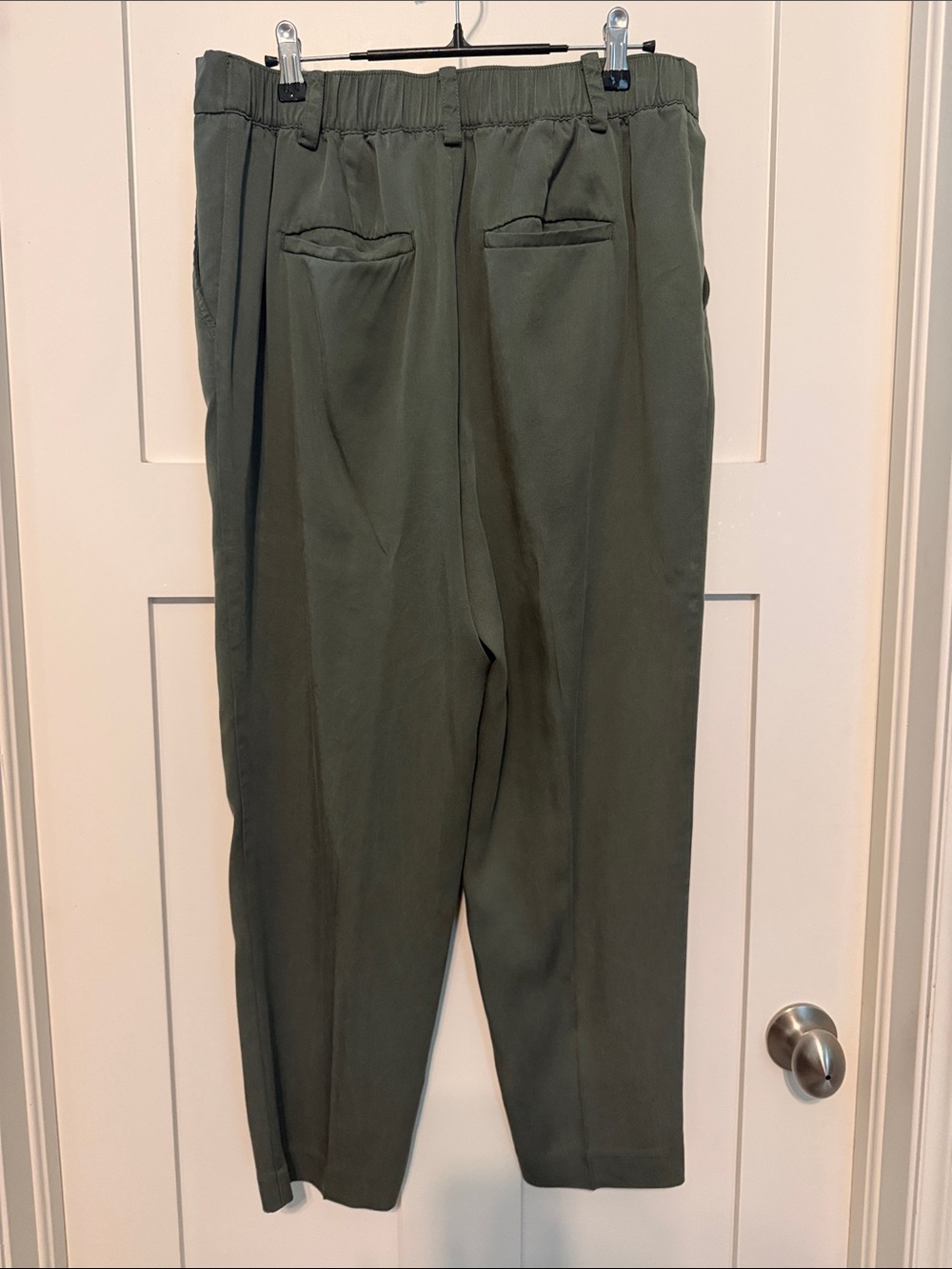 Loft Pleated Front Relaxed Pleat Olive Chino Lightweight Pants size 10 - Picture 5 of 7